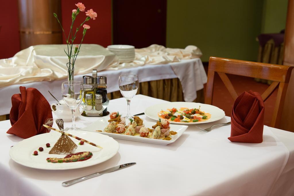 Hotel Orient Krakow Bagian luar foto