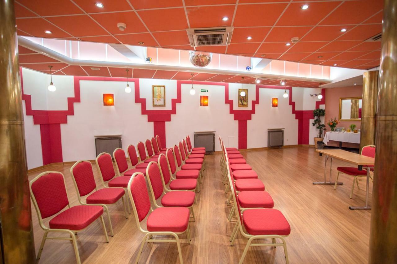 Hotel Orient Krakow Bagian luar foto